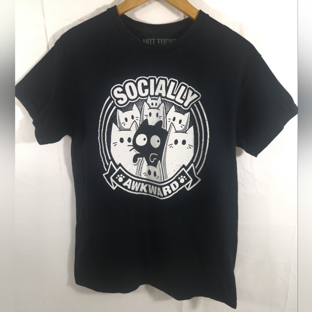 Socially Awkward Cat Funny Kitten Misfit Shirt HOT TOPIC SIZE MEDIUM
